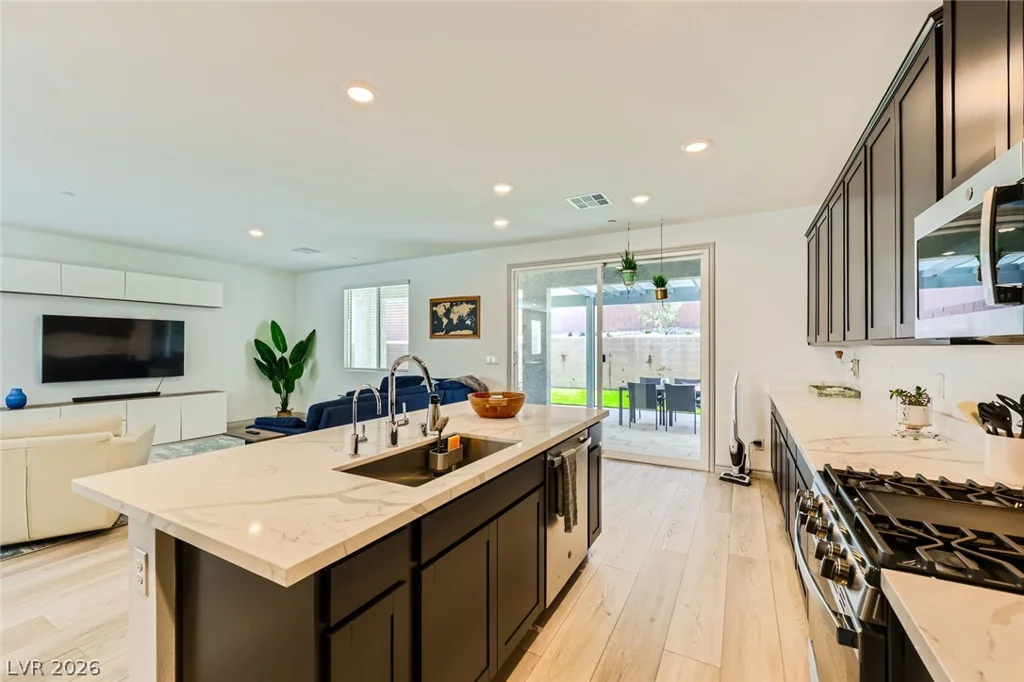 1289 Valencia Cliffs, Henderson, NV 89012