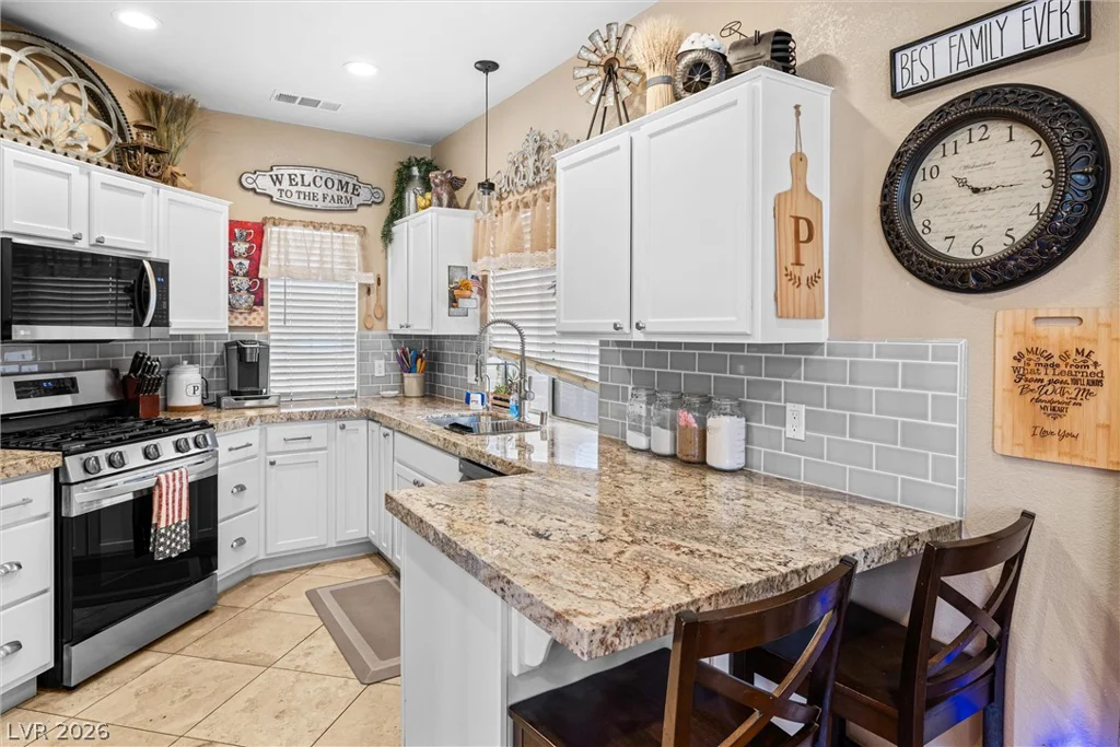 9408 Tall Wood, Las Vegas, NV 89129