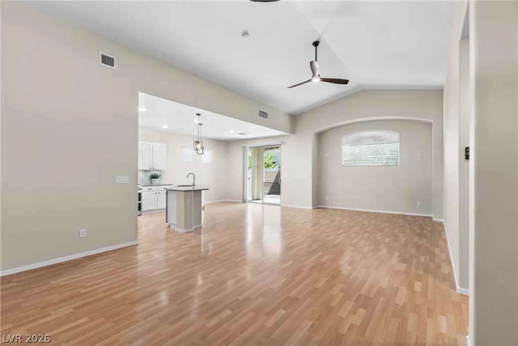 8112 Hamilton Falls, North Las Vegas, NV 89085