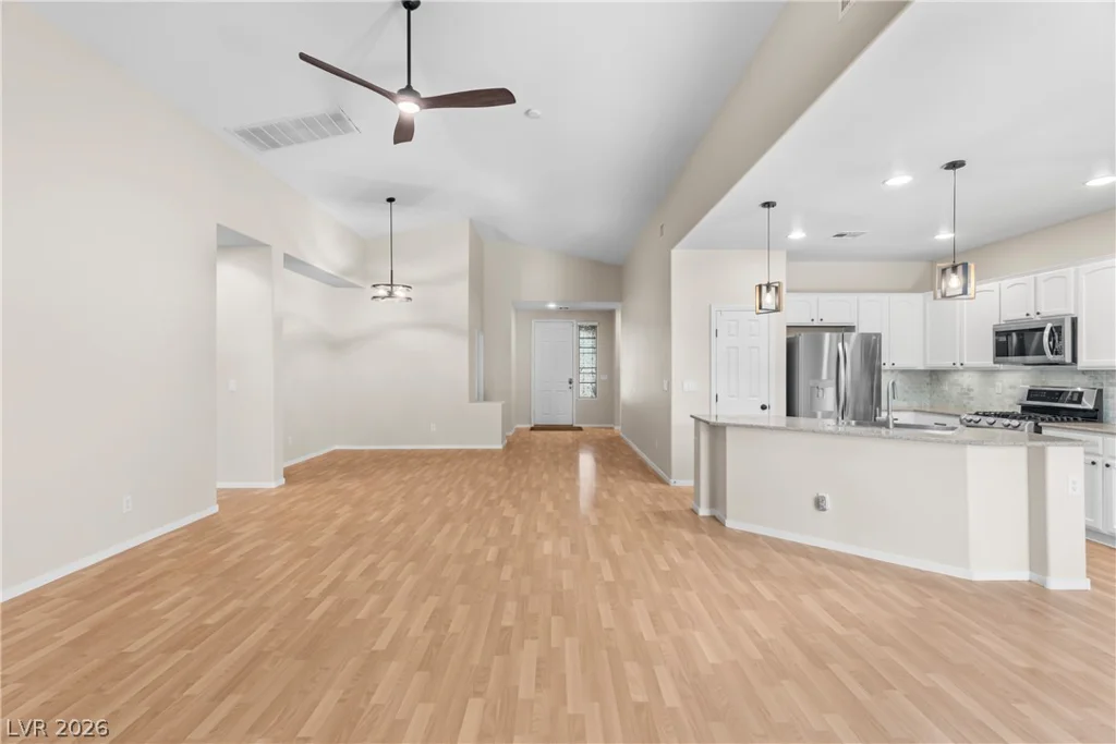 8112 Hamilton Falls, North Las Vegas, NV 89085