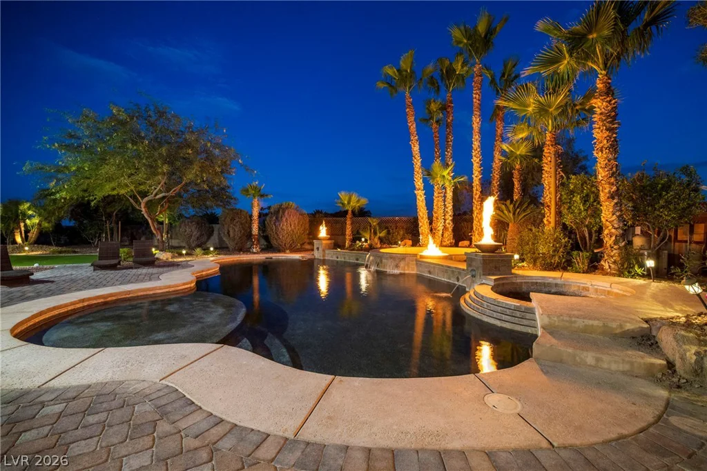 6175 Smarty Jones, Las Vegas, NV 89131