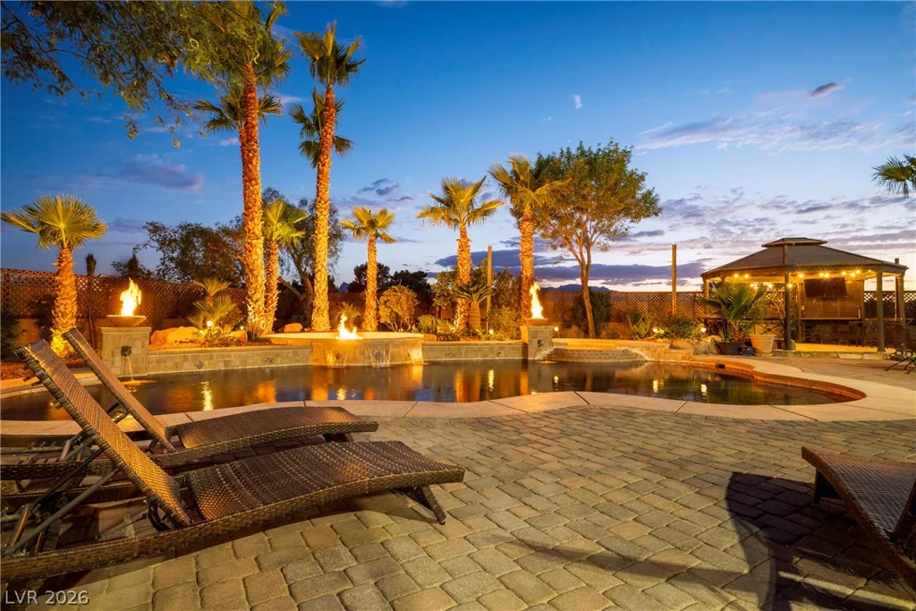 6175 Smarty Jones, Las Vegas, NV 89131