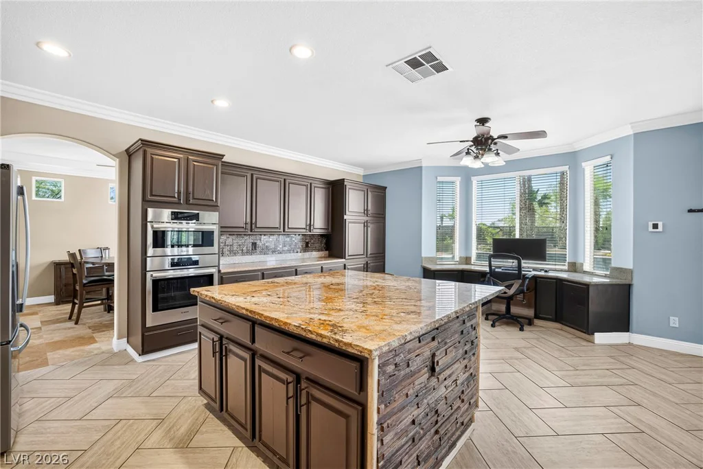 6175 Smarty Jones, Las Vegas, NV 89131