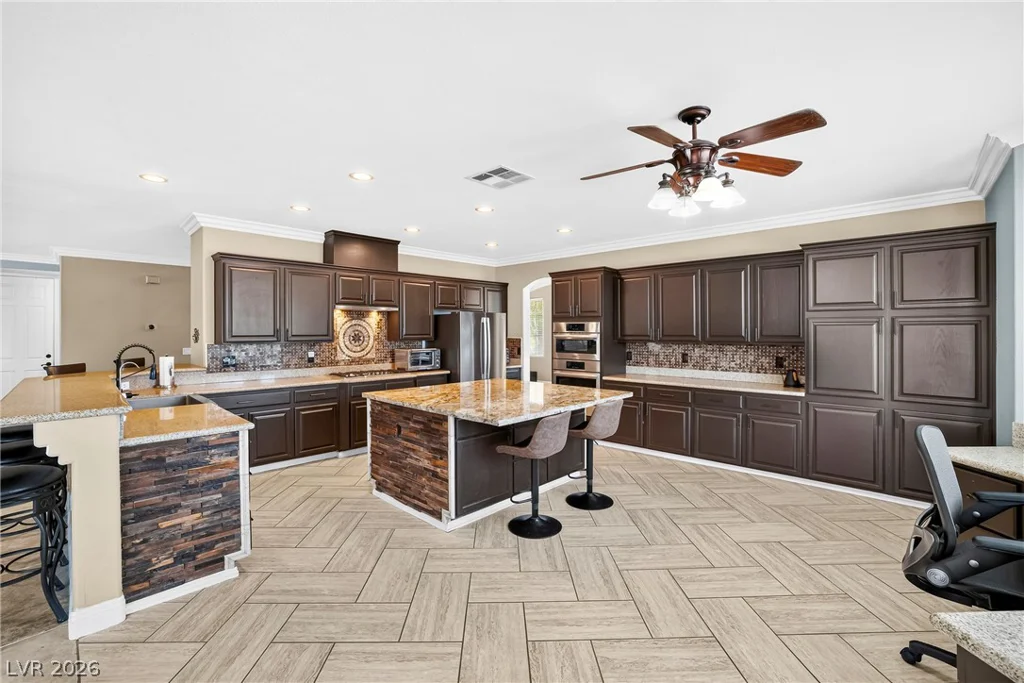 6175 Smarty Jones, Las Vegas, NV 89131