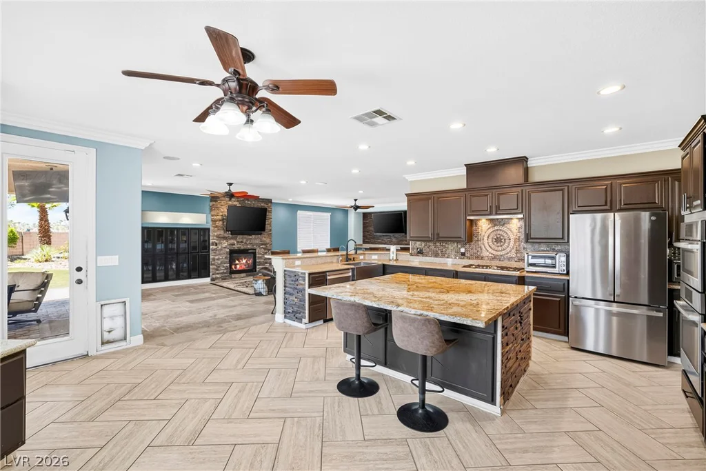 6175 Smarty Jones, Las Vegas, NV 89131