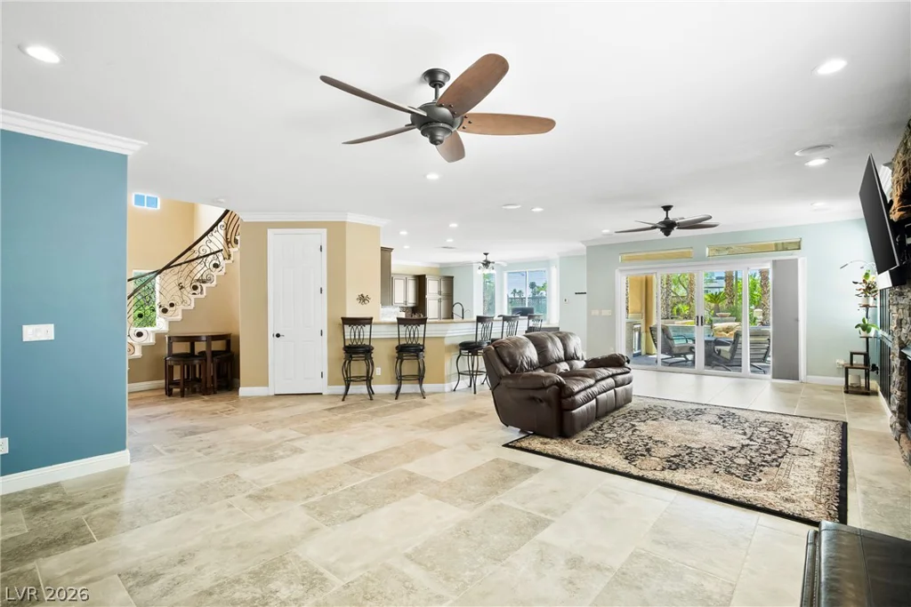 6175 Smarty Jones, Las Vegas, NV 89131