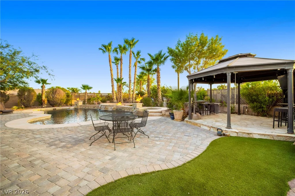 6175 Smarty Jones, Las Vegas, NV 89131