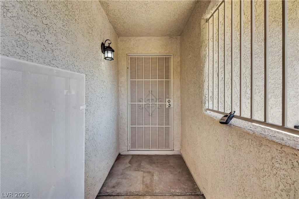 6216 Sespe, Las Vegas, NV 89108