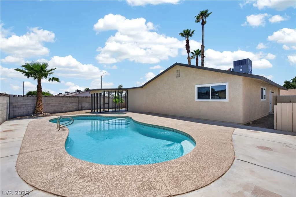 6216 Sespe, Las Vegas, NV 89108