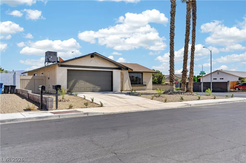 6216 Sespe, Las Vegas, NV 89108