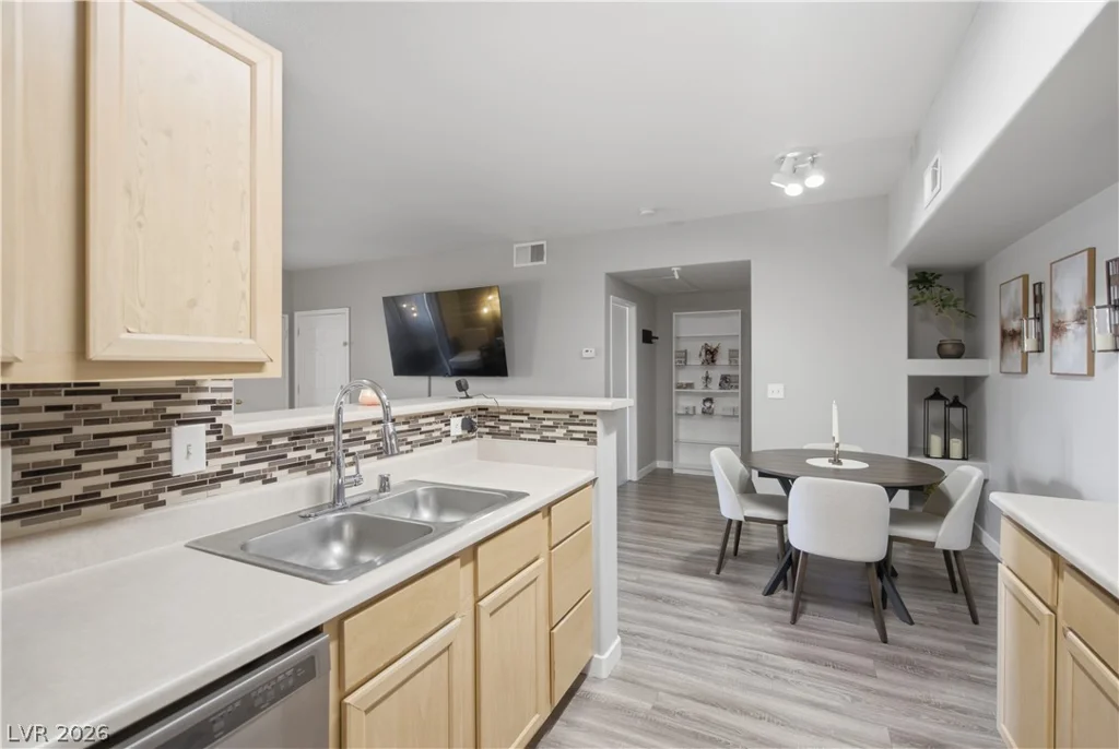 2615 Gary, Las Vegas, NV 89123