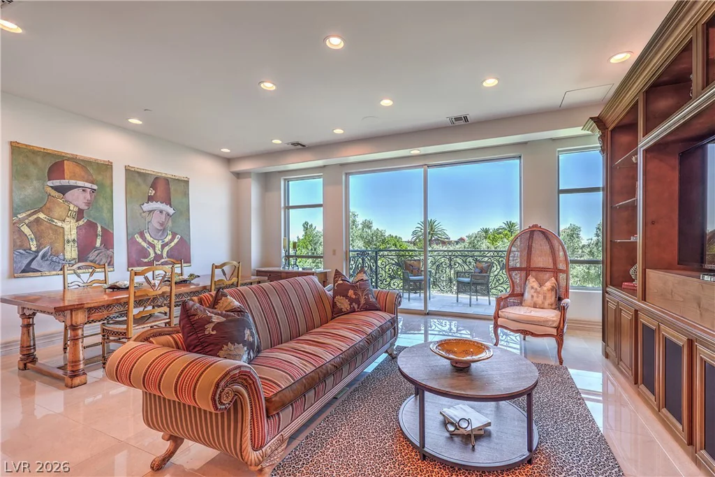 9101 Alta, Las Vegas, NV 89145