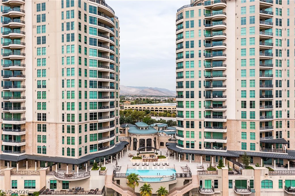9101 Alta, Las Vegas, NV 89145
