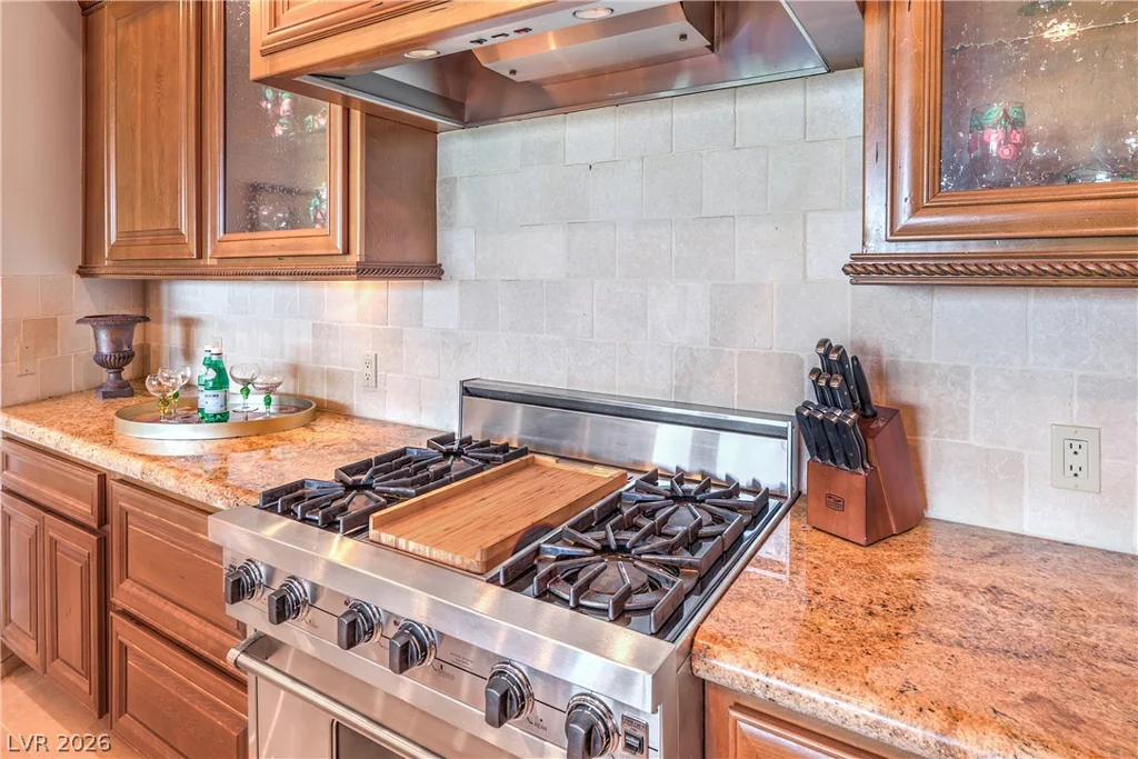 9101 Alta, Las Vegas, NV 89145