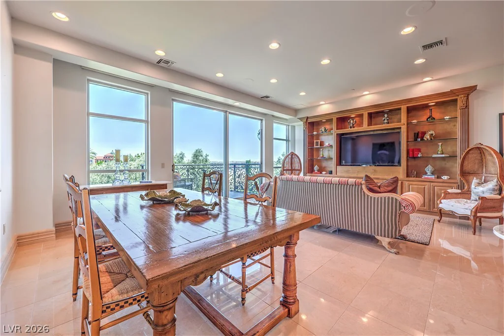 9101 Alta, Las Vegas, NV 89145