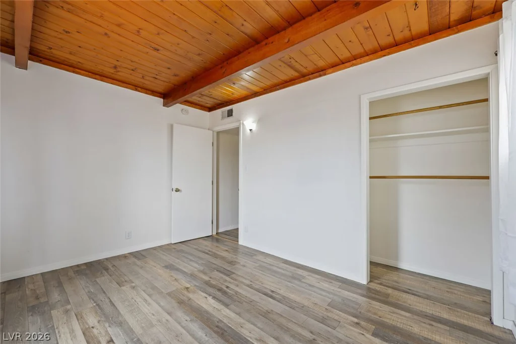 421 Stanford, Las Vegas, NV 89107
