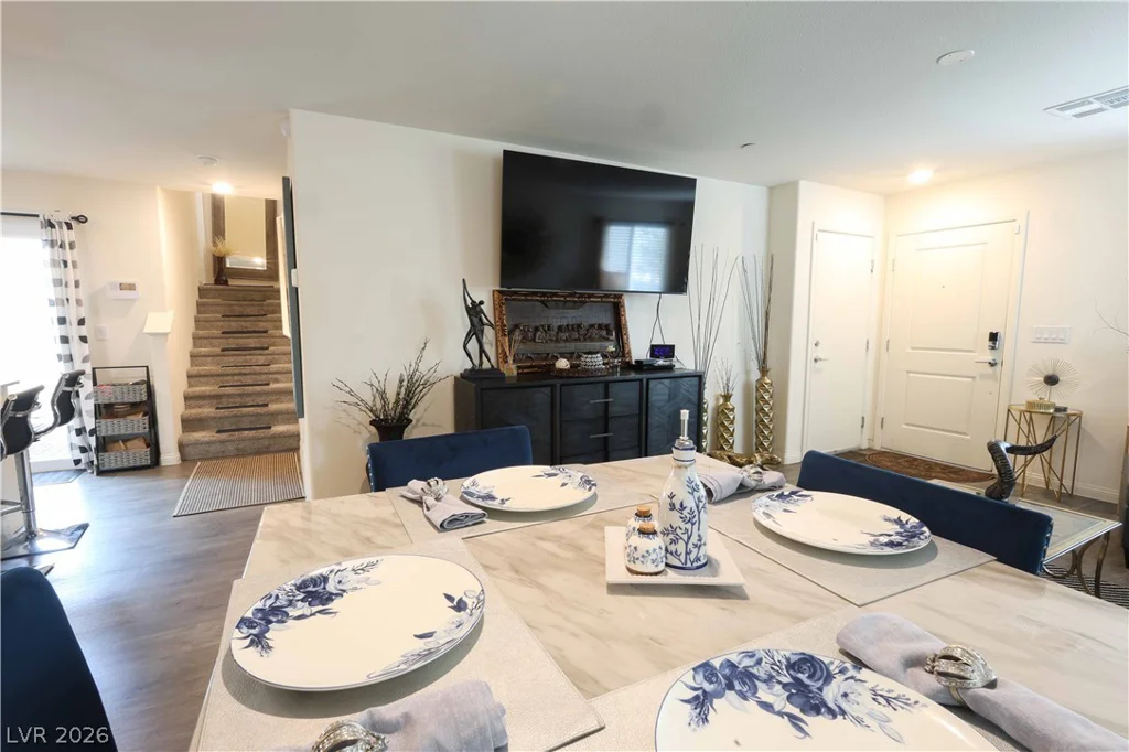 6911 Evening Orchid, North Las Vegas, NV 89086