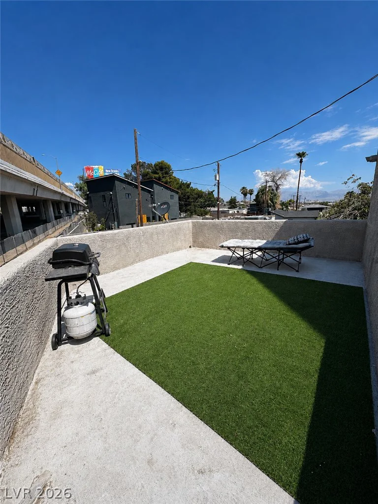 363 14th, Las Vegas, NV 89101
