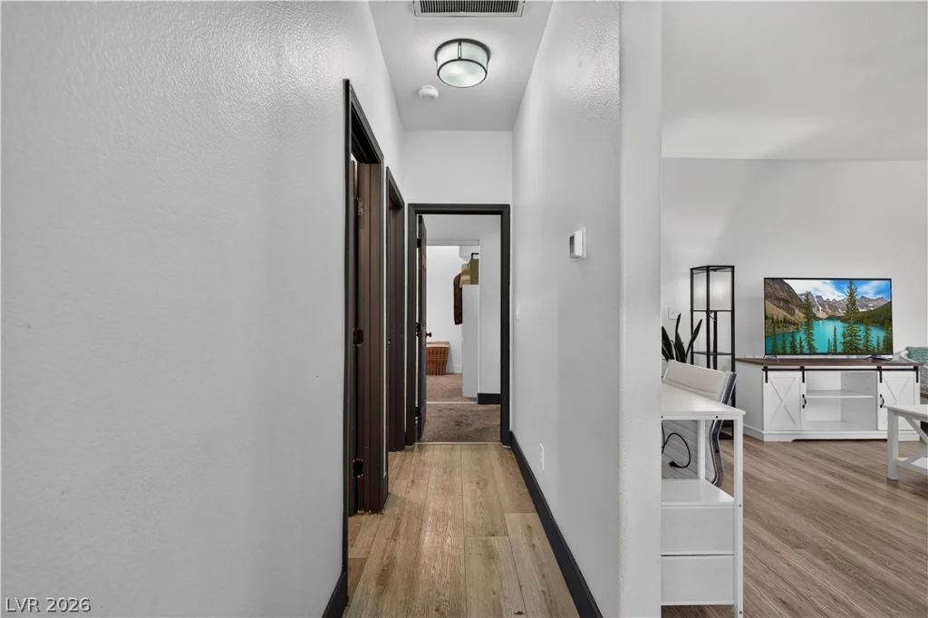 3250 Mystic Ridge, Las Vegas, NV 89129
