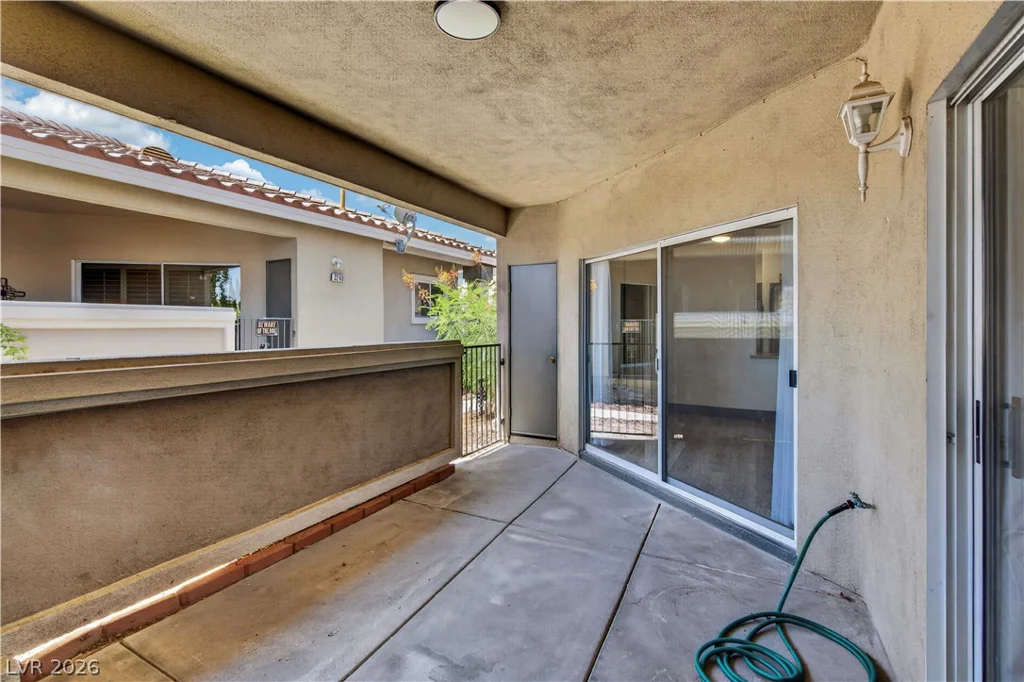 3250 Mystic Ridge, Las Vegas, NV 89129