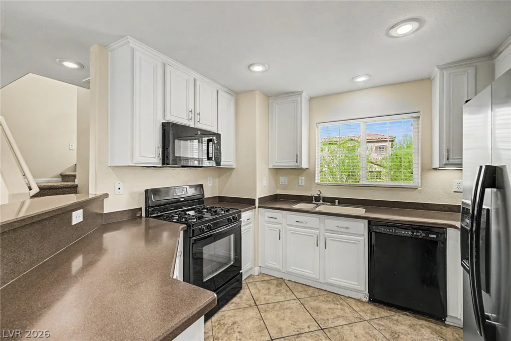 10446 Wildflower Gully, Las Vegas, NV 89178