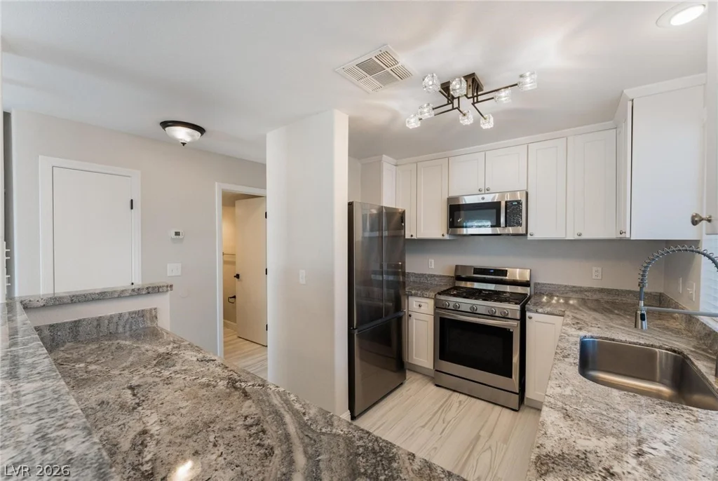50 Belle Point, Las Vegas, NV 89123