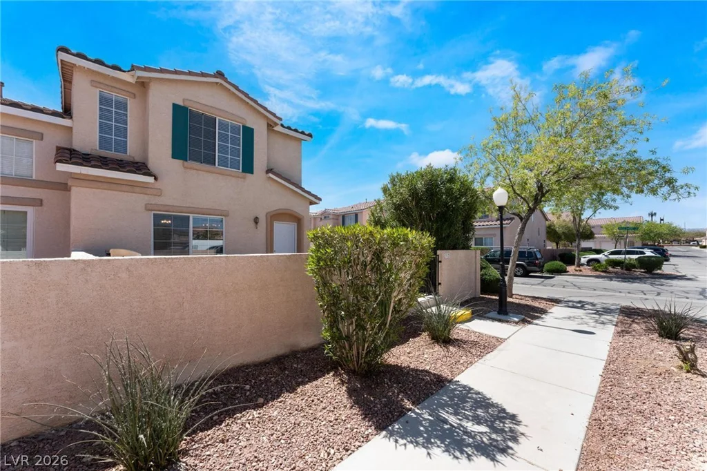 50 Belle Point, Las Vegas, NV 89123