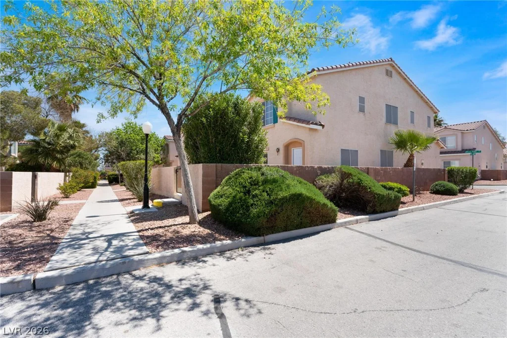 50 Belle Point, Las Vegas, NV 89123