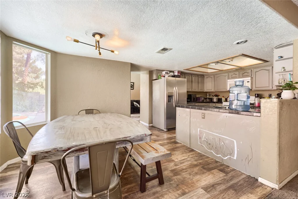 401 Crater, Henderson, NV 89014