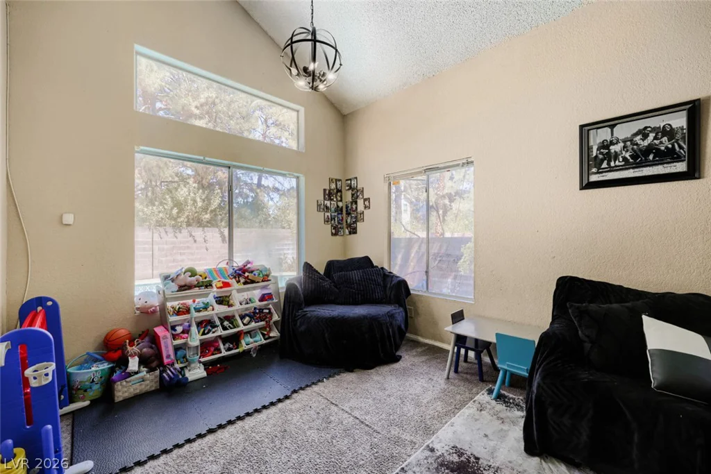 401 Crater, Henderson, NV 89014