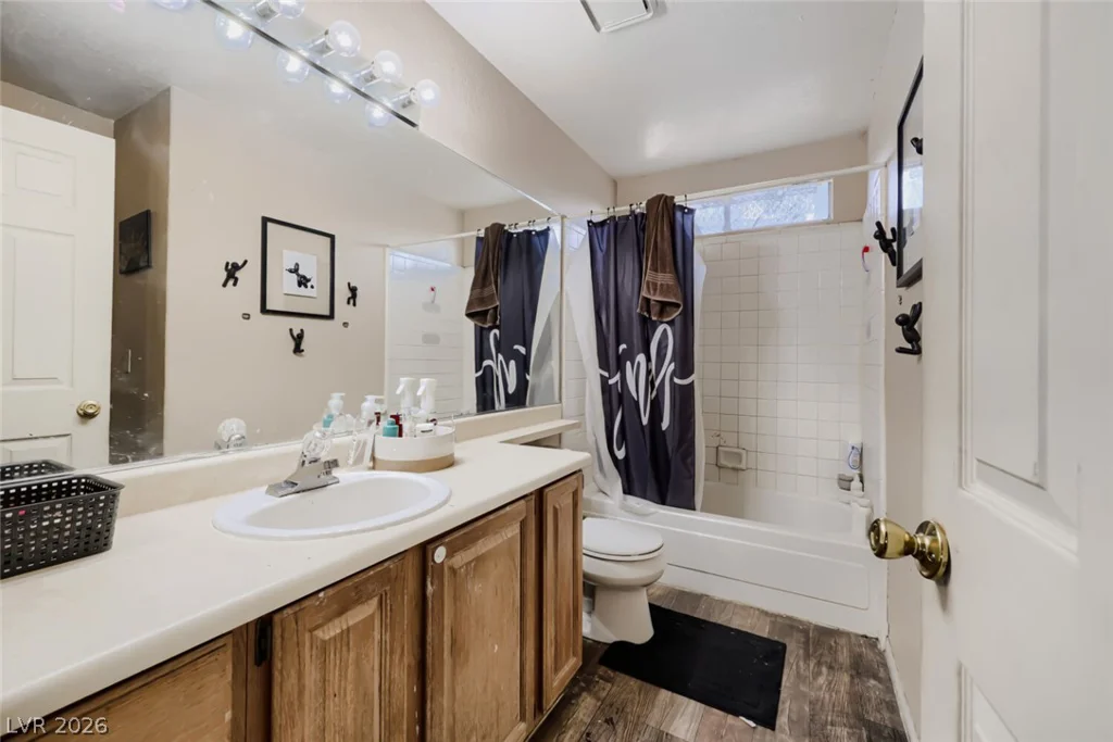 401 Crater, Henderson, NV 89014