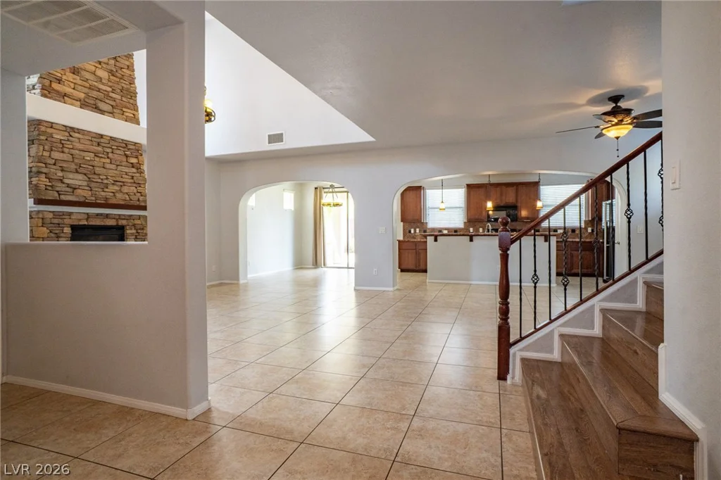 10503 Bella Camrosa, Las Vegas, NV 89141