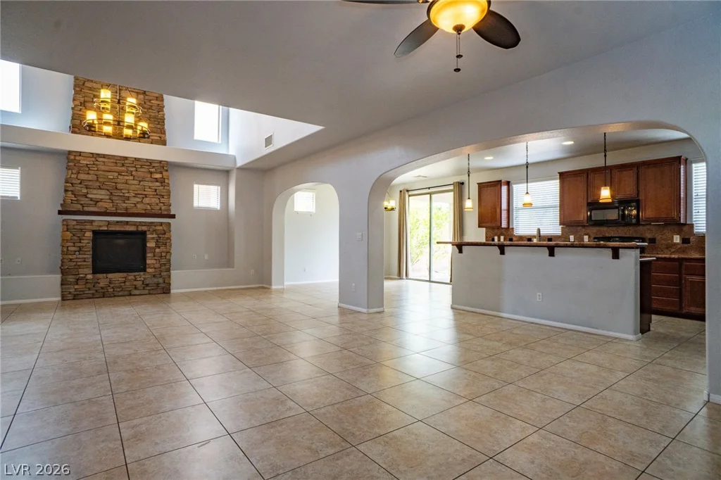 10503 Bella Camrosa, Las Vegas, NV 89141