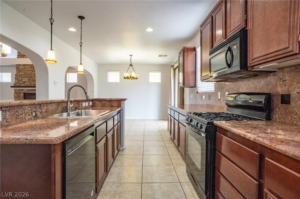 10503 Bella Camrosa, Las Vegas, NV 89141