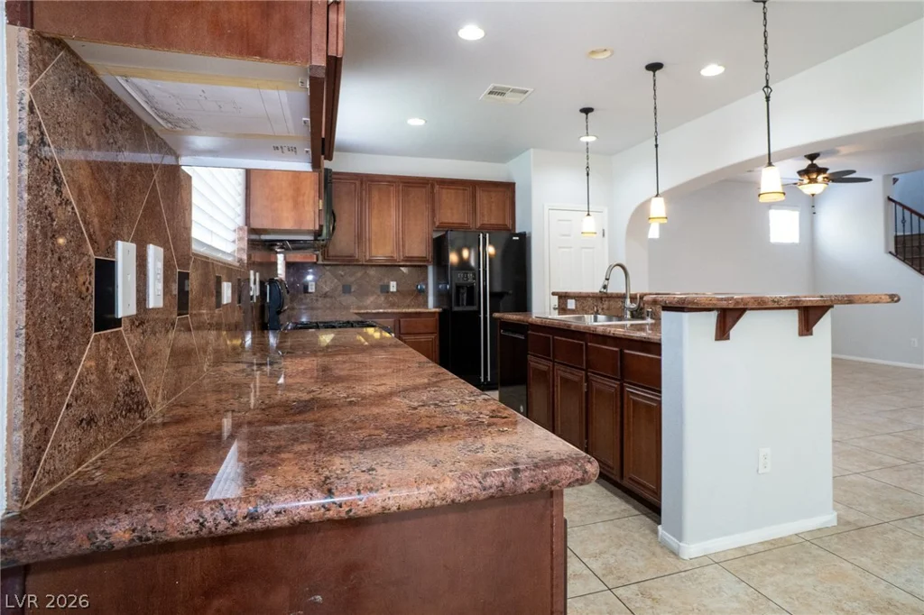10503 Bella Camrosa, Las Vegas, NV 89141