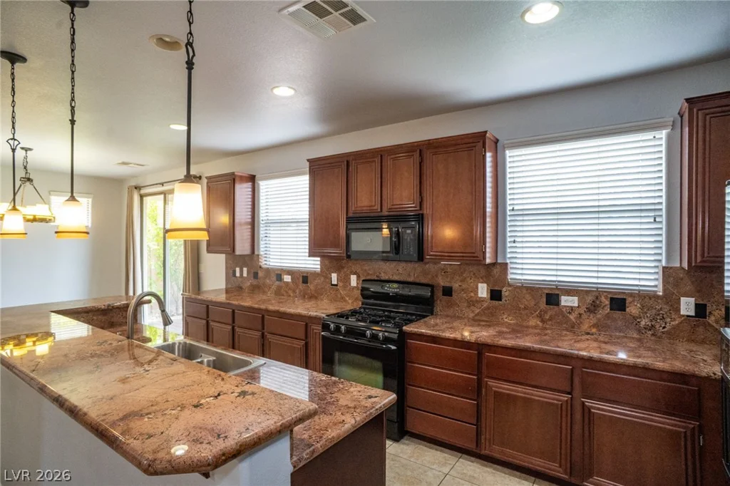 10503 Bella Camrosa, Las Vegas, NV 89141