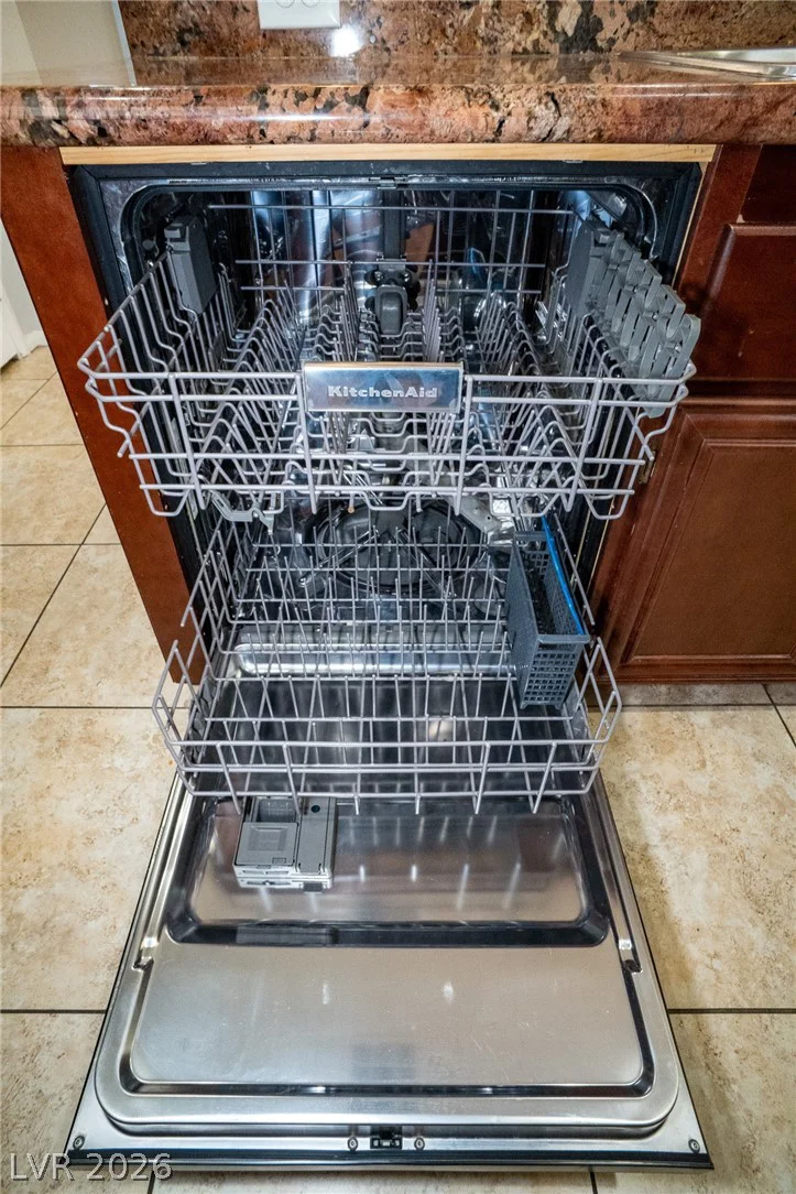 10503 Bella Camrosa, Las Vegas, NV 89141