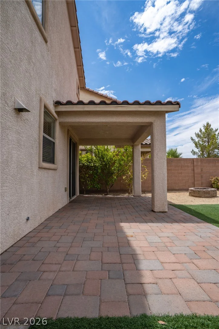 10503 Bella Camrosa, Las Vegas, NV 89141