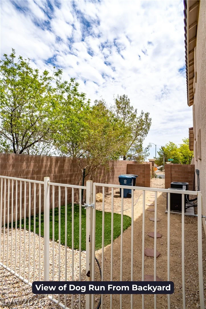 10503 Bella Camrosa, Las Vegas, NV 89141