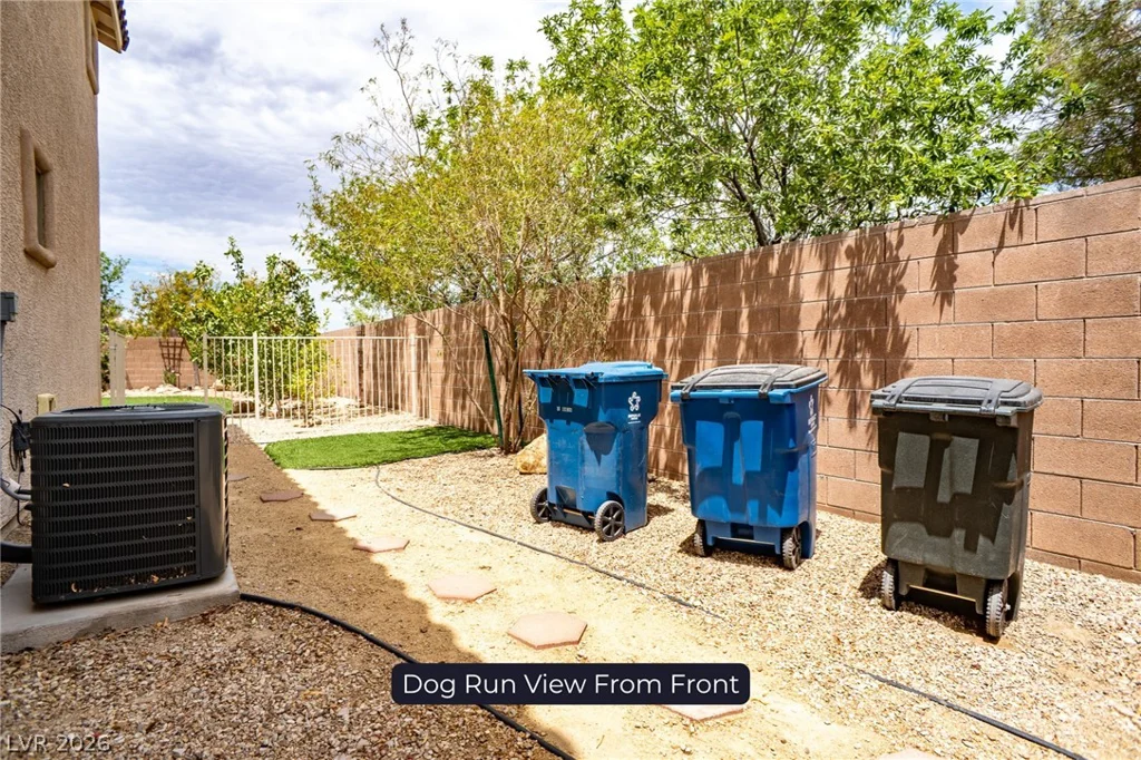10503 Bella Camrosa, Las Vegas, NV 89141
