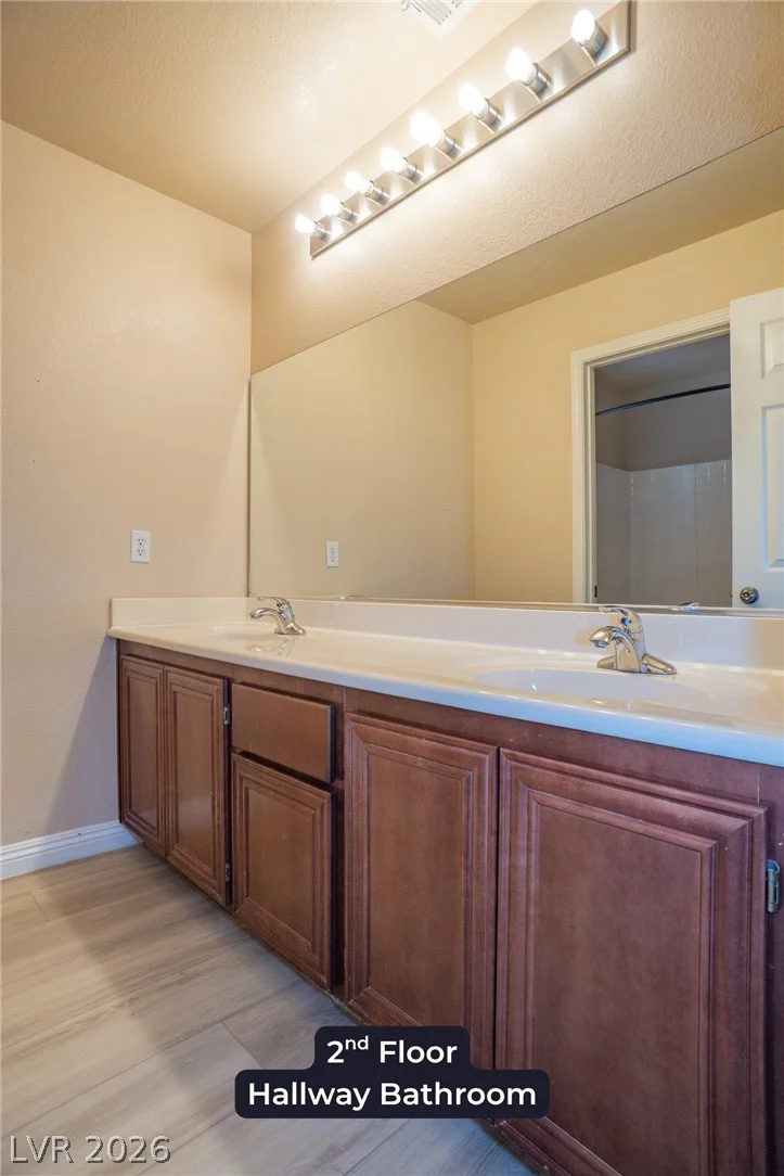 10503 Bella Camrosa, Las Vegas, NV 89141