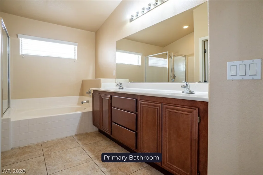 10503 Bella Camrosa, Las Vegas, NV 89141