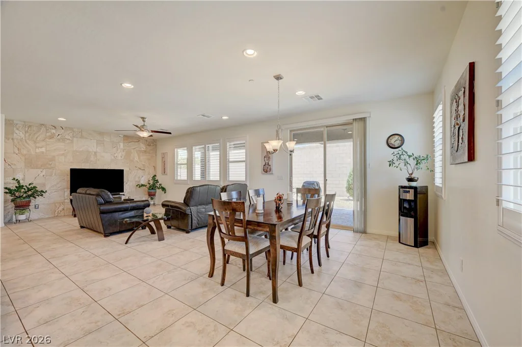 1098 Water, Henderson, NV 89011
