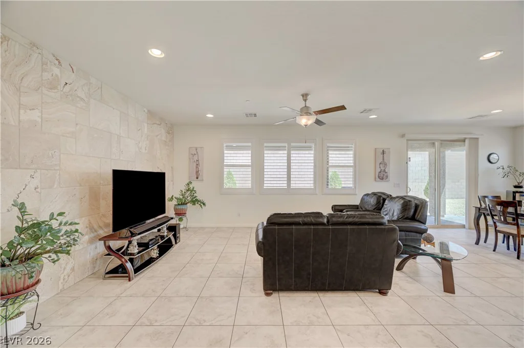 1098 Water, Henderson, NV 89011