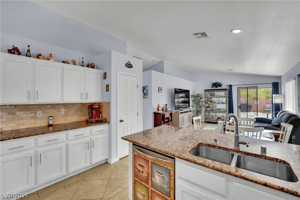 4664 Swaying Palms, Las Vegas, NV 89147