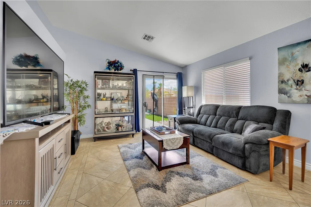 4664 Swaying Palms, Las Vegas, NV 89147