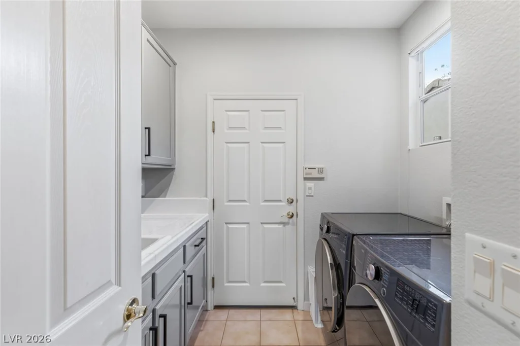 3042 Soft Horizon, Las Vegas, NV 89135