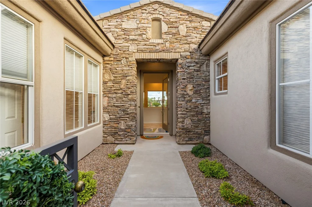 3042 Soft Horizon, Las Vegas, NV 89135