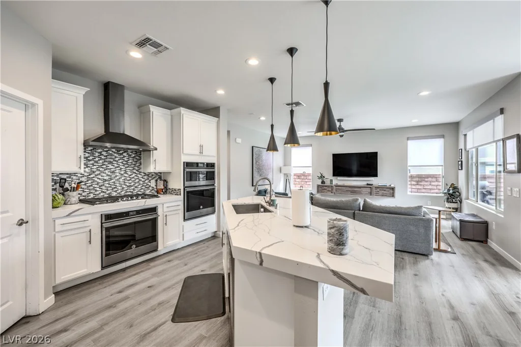 2592 Iron Crest, Las Vegas, NV 89138