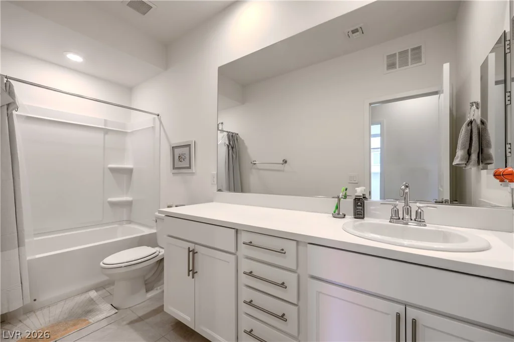 2592 Iron Crest, Las Vegas, NV 89138